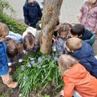 In de tuin - bloemen voor mama