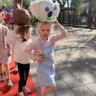 Gekke hoedenmakers modeshow