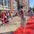 Gekke hoedenmakers modeshow