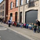 Op zwier met de bus: schoolreis H. Malter - toneelvoorstelling 'Morgen is 1 keer slapen'